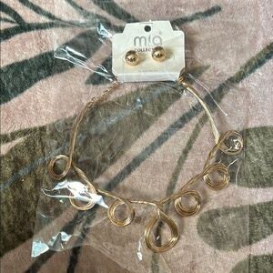 Mia Collection Gold Wire Twist Choker Chain Necklace Earring Set Costume